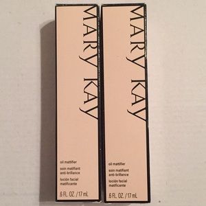 TWO Mary Kay Oil Mattifier NEW